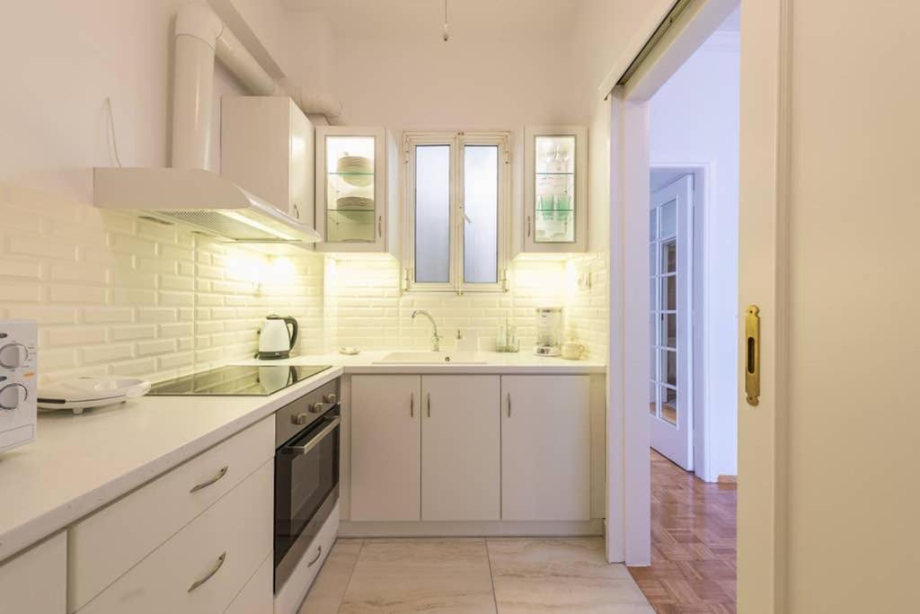 New! Bright & Remodeled 1Bed Apt 2Min Walk To Acropolis Aten Exteriör bild