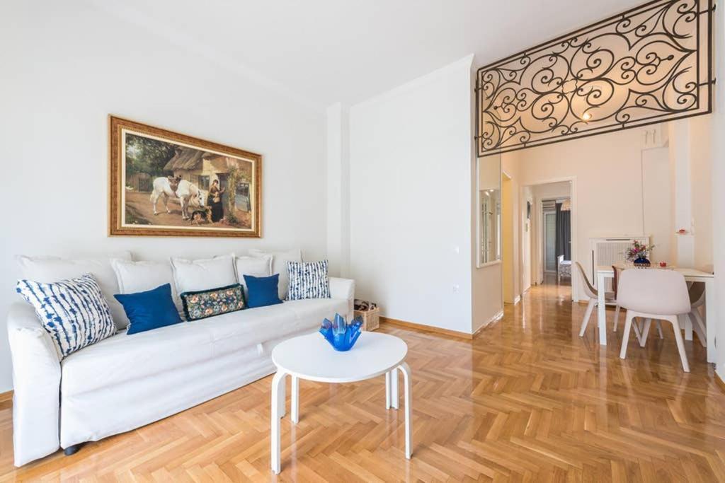 New! Bright & Remodeled 1Bed Apt 2Min Walk To Acropolis Aten Exteriör bild