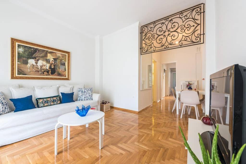 New! Bright & Remodeled 1Bed Apt 2Min Walk To Acropolis Aten Exteriör bild